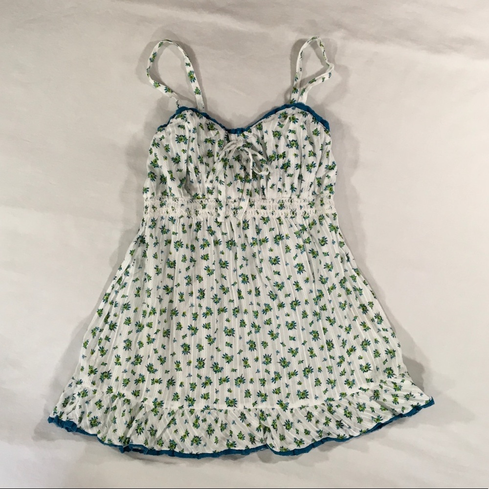 Size small kids Decree Dress white with blue/green